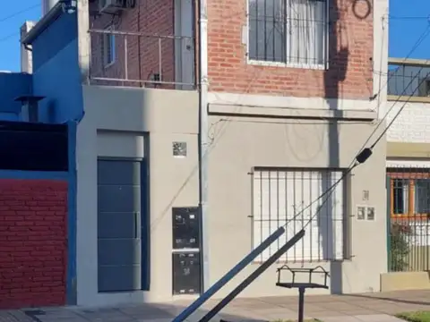 Depto Tipo Casa en Venta de 3 ambientes