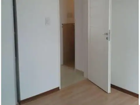 Departamento en Alquiler en Castelar Norte, $ 760.000