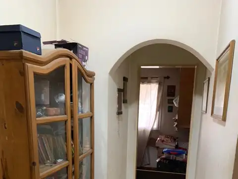 Casa 8 ambientes con 3 baños