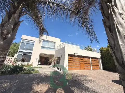 Casa en Venta de 7 dormitorios