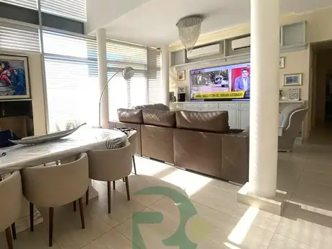Venta Casa 7 amb.San Diego Country Club.Moreno.FINANCIA