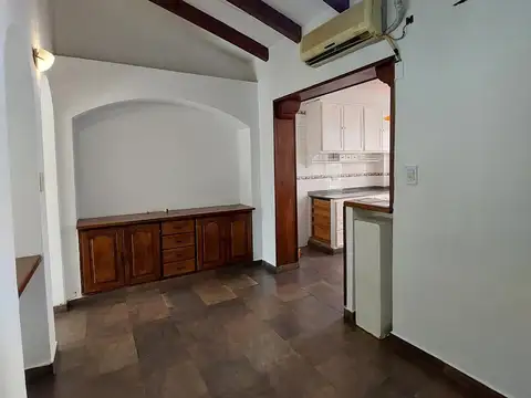 Casa en Alquiler en Alberdi, $ 1.400.000