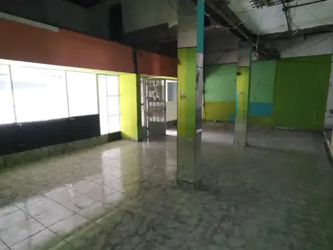 Alquiler local a refaccionar Coronel Gil 726