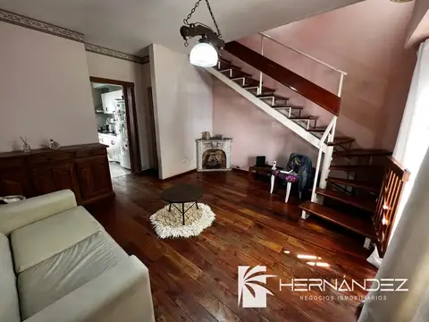 Depto Tipo Casa en Venta de 3 ambientes