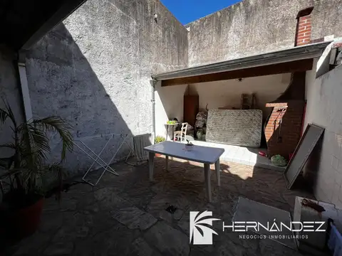 Depto Tipo Casa en Venta con 1 cocheras