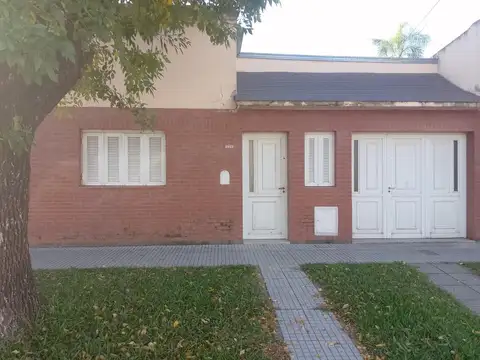 CASA EN VENTA BARRIO MARIA SELVA- SANTA FE