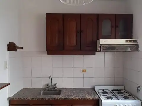 Depto Tipo Casa en Alquiler en La Plata, $ 900.000