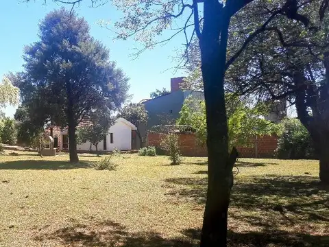 Casa en Venta con 4 cocheras