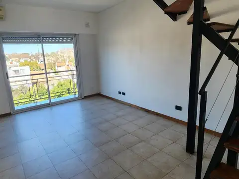 Departamento en Alquiler en Florida Mitre/Este, $ 1.500.000
