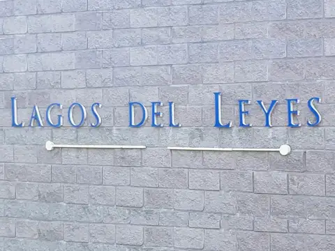 Calle Madronio, Lagos del Leyes, Arroyo Leyes
