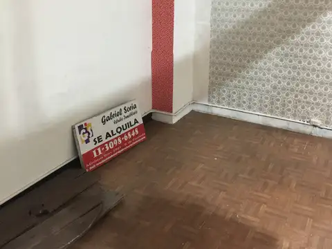 Local Comercial en Galería 9 de Julio.