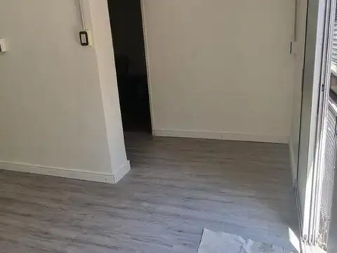 Depto Tipo Casa 4 ambientes con 1 baño