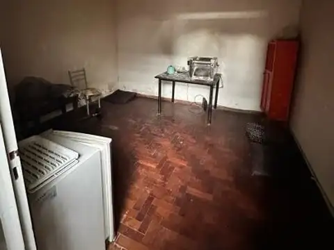 VENTA DEPARTAMENTO DE PASILLO 2 DORMITORIOS GABOTO 1200 - Patio y terraza