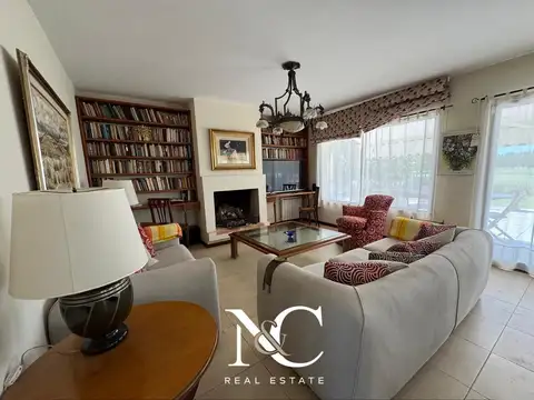 Casa en Venta en Costa Esmeralda, USD 300.000
