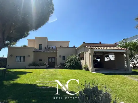 Casa en venta en Costa Esmeralda Con Gas natural