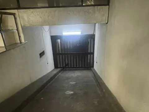 Oportunidad de Inversión Cochera en excelente ubic