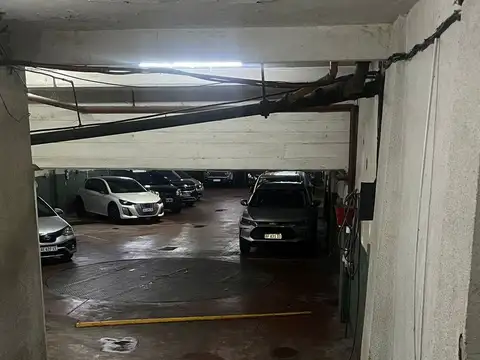 Oportunidad de Inversión Cochera en excelente ubic