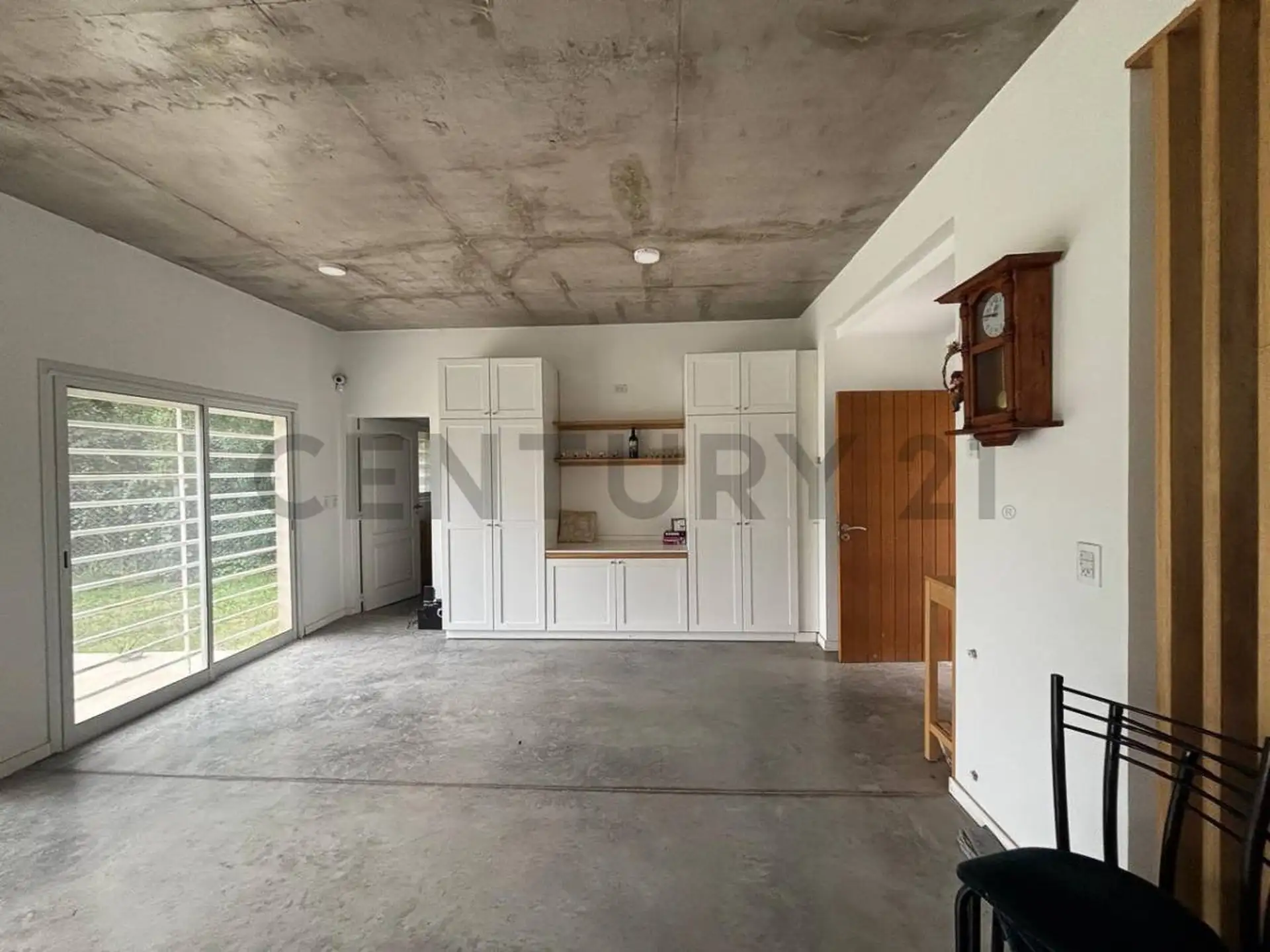VENTA CASA MODERNA DE 2 AMBIENTES EN COLINA ALEGRE – AMPLIO LOTE