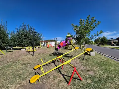 Terreno en Venta en Tristan Suarez, USD 35.000