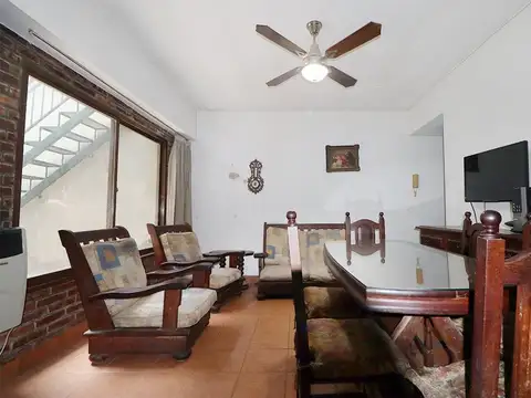 Depto Tipo Casa en Venta de 4 dormitorios