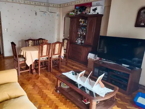 Departamento en Venta en Parque Chacabuco, USD 110.000