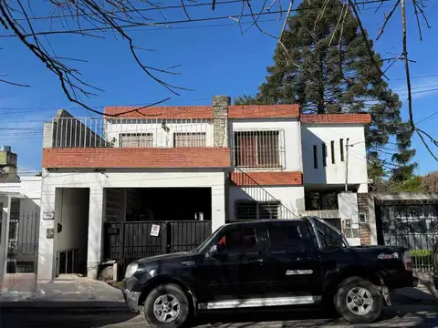 VENTA PH 4 AMB C/TERRAZA EN CASTELAR.