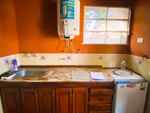 Chalet de 3 ambientes con Departamento en Burzaco