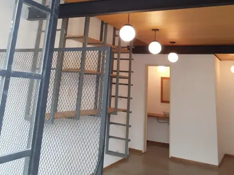 LOCAL COMERCIAL REFACCIONADO A NUEVO – EXCELENTE UBICACIÓN EN PARQUE CHACABUCO