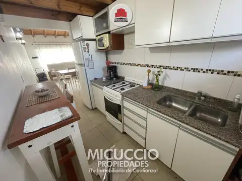 Casa amoblada en venta | Frutos Gonzalez N°1755, UF N°1 | B° Campos Verdes, Escobar. APTA CREDITO.