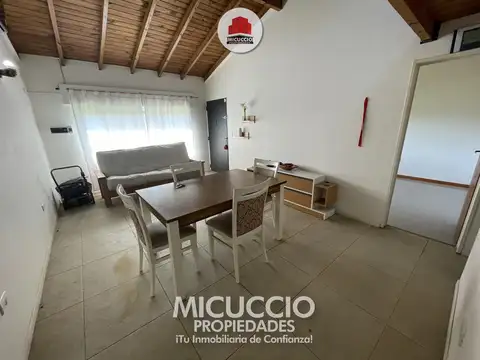 Casa amoblada en venta | Frutos Gonzalez N°1755, UF N°1 | B° Campos Verdes, Escobar.  APTA CREDITO