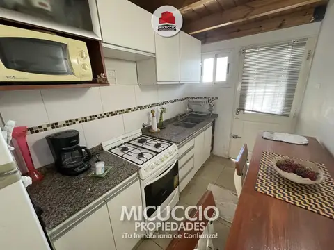Casa amoblada en venta | Frutos Gonzalez N°1755, UF N°1 | B° Campos Verdes, Escobar.  APTA CREDITO