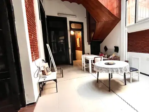 Depto Tipo Casa en Venta en Monserrat, USD 180.000