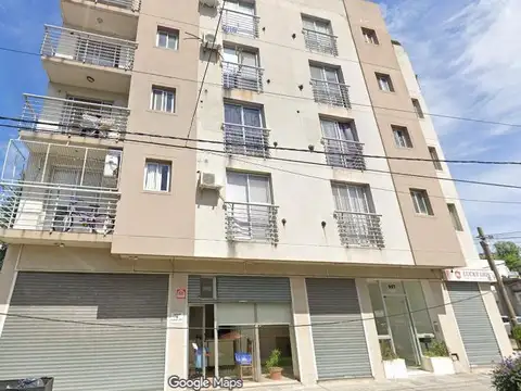 DEPARTAMENTO CON TERRAZA, EN EL CENTRO DE LA CIUDAD