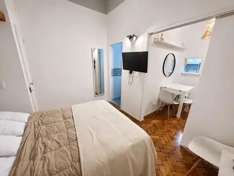 EN VENTA MONOAMBIENTE AMOBLADO EN RECOLETA
