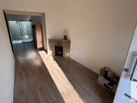 Casa en Alquiler - 2 Dormitorios 1 Baño - 100mts - La Plata