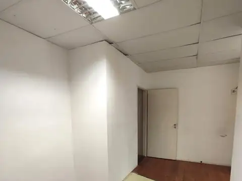 Oficina en Alquiler en Centro, $ 300.000