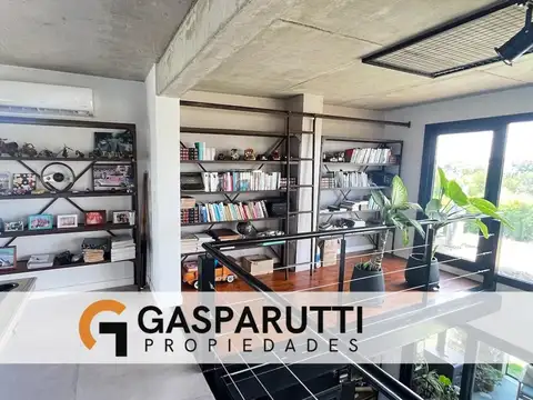 Casa 5 ambientes con 4 baños