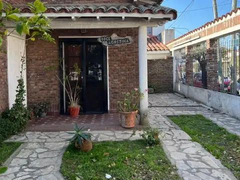 Casa En Berazategui Calle 18 4900