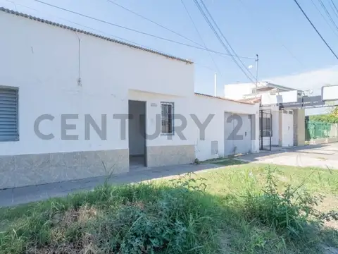 Venta Casa y locales - Santo Tomé