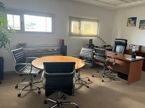 Oficina en Alquiler en Parque Patricios, USD 4.000