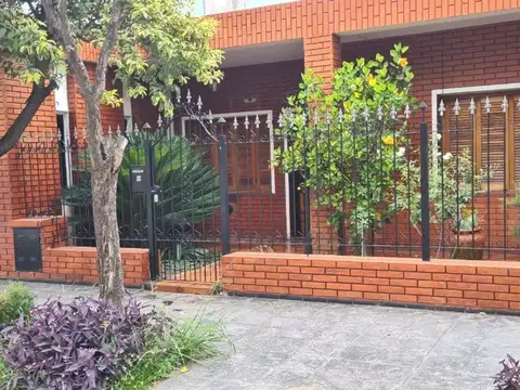 VENTA CASA GENERAL ARTIGAS 3 DORM