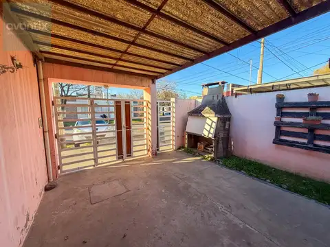 Depto Tipo Casa en Venta de 4 ambientes