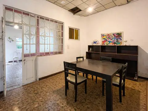 VENTA/ PERMUTA- Casa de 2 dormitorios, patio y cochera a reciclar- Cañada de Gómez, Santa Fe