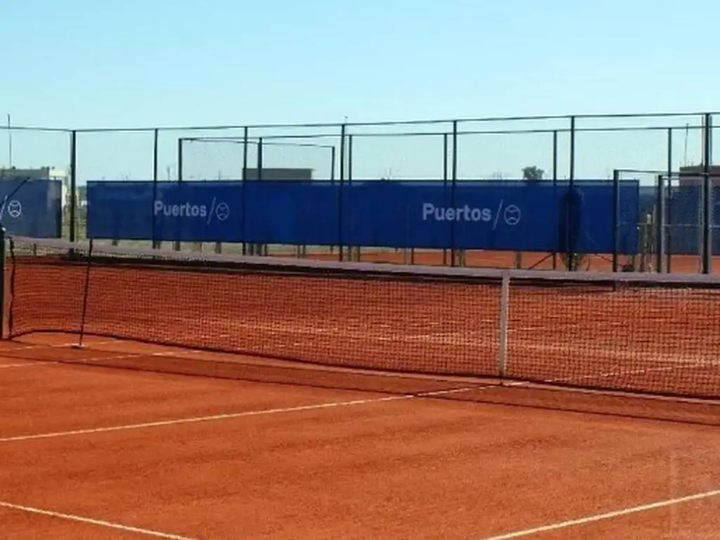 Actividades deportivas golf, tenis en Puertos - Muelles
