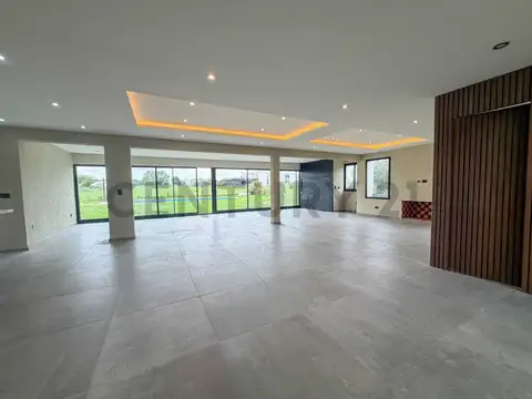 CASA EN VENTA 07 AMB SAN SEBASTIAN GOLF