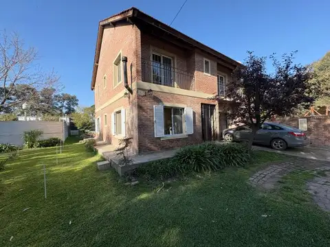 HERMOSA CASA A LA VENTA CON 4 DORMITORIOS EN EL PARQUE SAN MARTIN, MERLO - BS.AS.