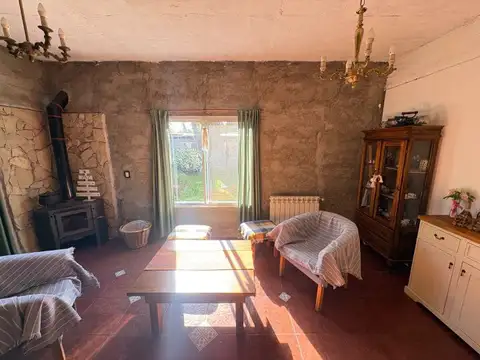 HERMOSA CASA A LA VENTA CON 4 DORMITORIOS EN EL PARQUE SAN MARTIN, MERLO - BS.AS.