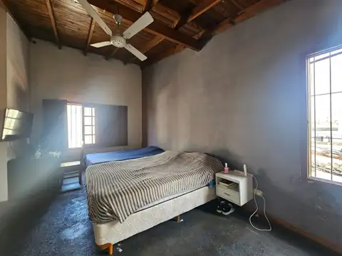 Casa 6 ambientes con 3 baños
