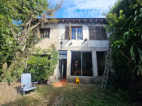 Casa en  Venta tipo chorizo Montecastro Zonificacion USAM se toma dpto en parte de pago