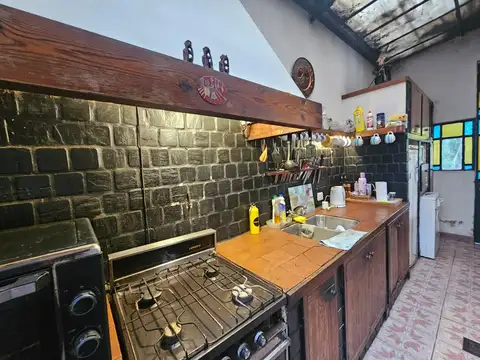 Casa en  Venta tipo chorizo Montecastro Zonificacion USAM se toma dpto en parte de pago